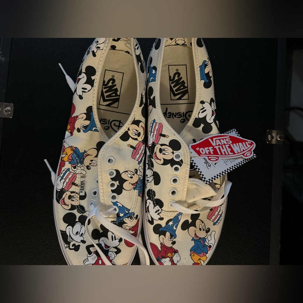 RARE Vans x Disney Authentic Mickey's Birthday Sneakers Limited Edition